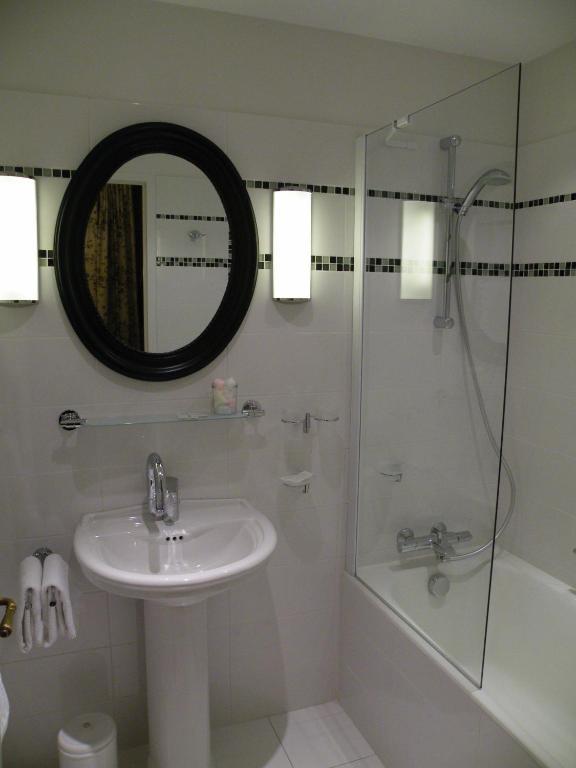 Hotel Diderot Chinon Bagian luar foto