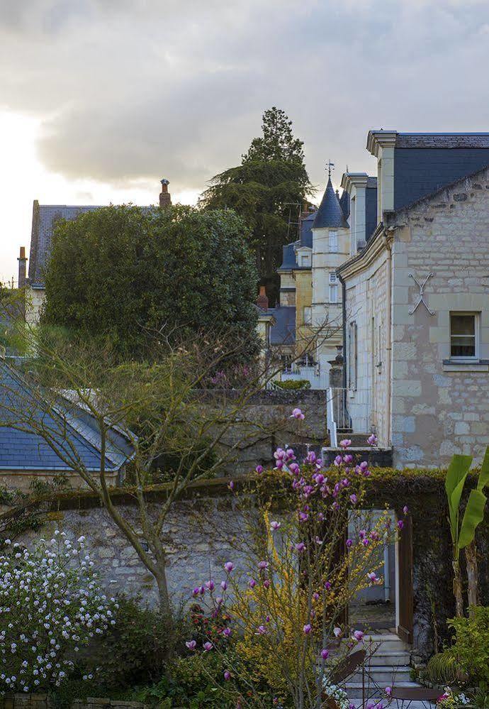 Hotel Diderot Chinon Bagian luar foto